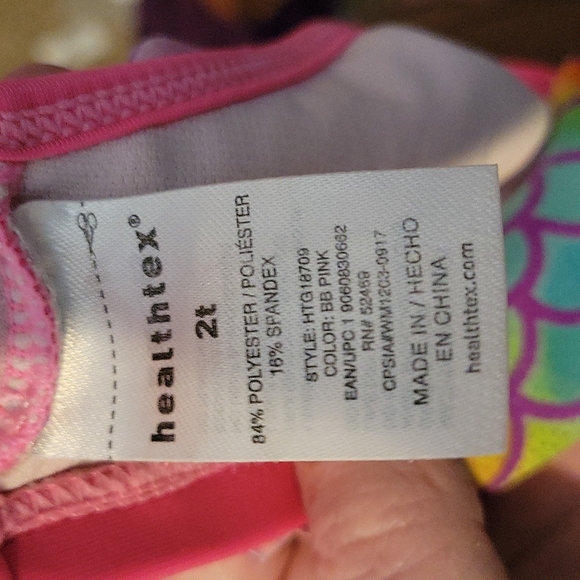 🌻 4 for$15 🌻!Bundle of 2 swim suit tops 2t - Picture 4 of 6